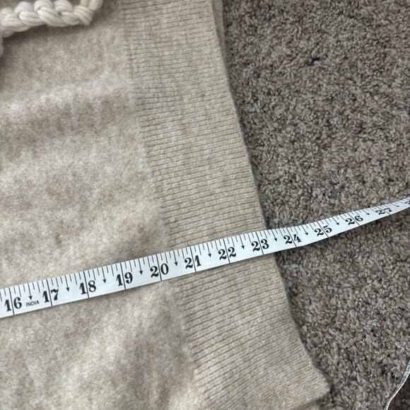 Sofie the Label Women’s Beige Bow Detail Crewneck Sweater Sz M Flirty - Picture 10 of 11